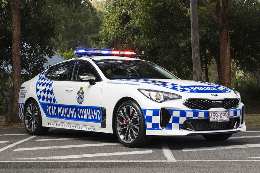 Австралийская полиция будет гонять на KIA Stinger. У белорусов есть машины и быстрее