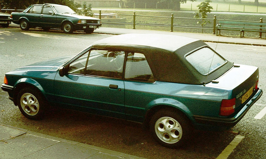 В Беларуси на продажу выставили редкий Ford Escort. И просят за него относительно немного
