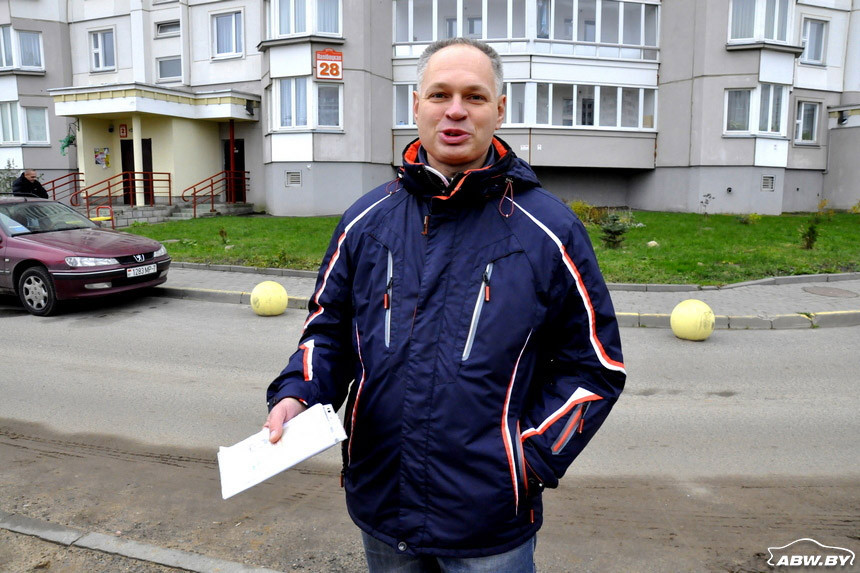 Отец ребенка-инвалида припарковался на месте для инвалидов, а машину уволок эвакуатор. Что сказали в ГАИ?