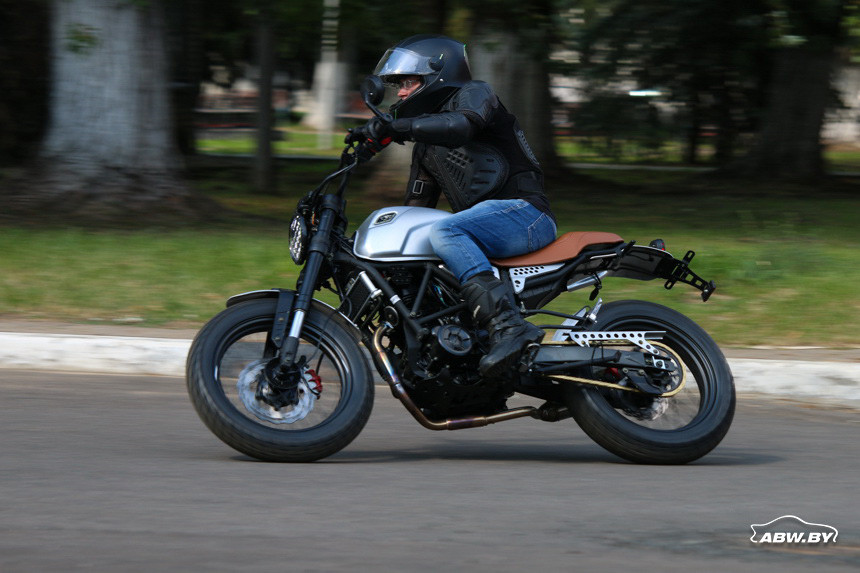 РњРѕС‚РѕС†РёРєР» m1nsk SCR 250