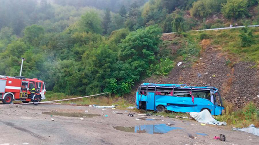 В ДТП с участием туристического автобуса в Болгарии погибло 15 человек