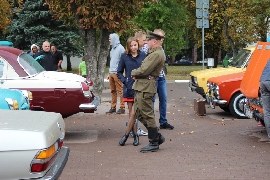 Спасибо деду за машину. Как мы участвовали в выставке ретроавтомобилей клуба 