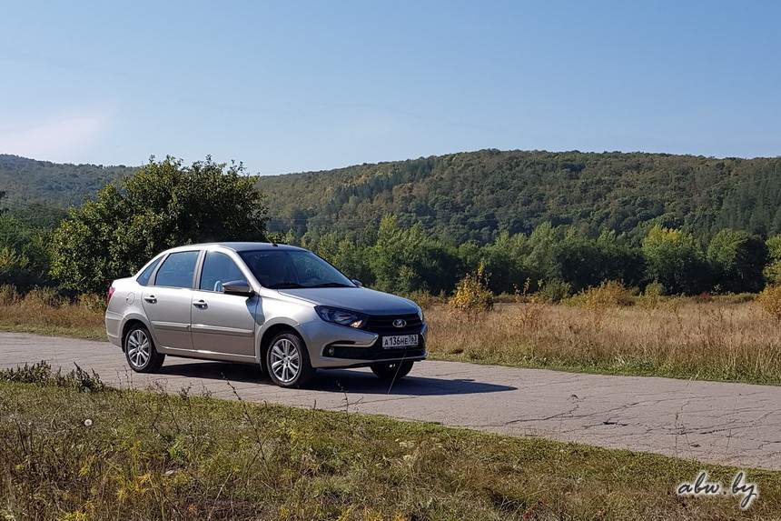 Проехали на новой Lada Granta. На что рассчитывать от машины за 7000 долларов?