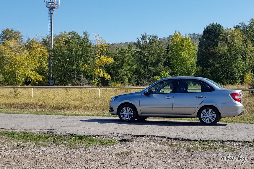 Проехали на новой Lada Granta. На что рассчитывать от машины за 7000 долларов?