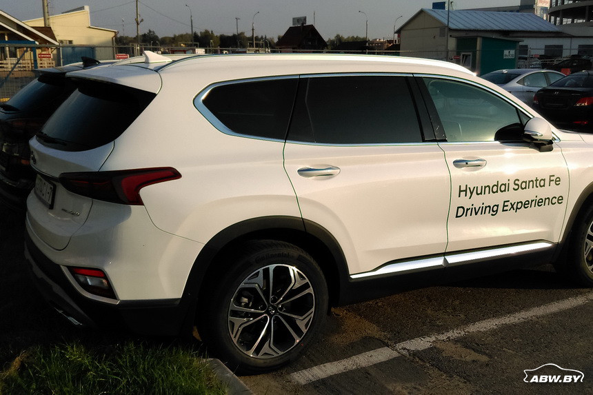 В Минск привезли новый Hyundai Santa Fe, а мы узнали комплектации и цены