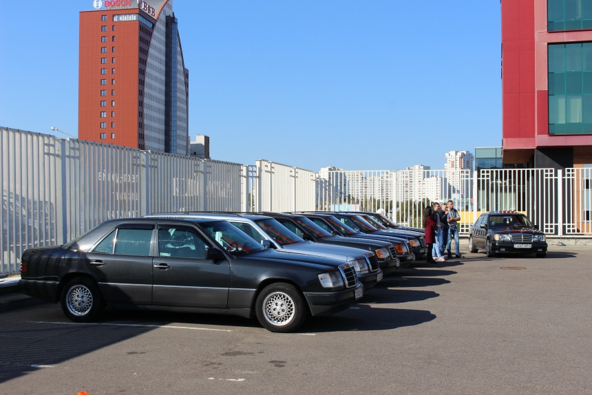 Сделанный на века. В Минске прошел слет владельцев легендарного Mercedes-Benz W124, куда мы приехали на W201