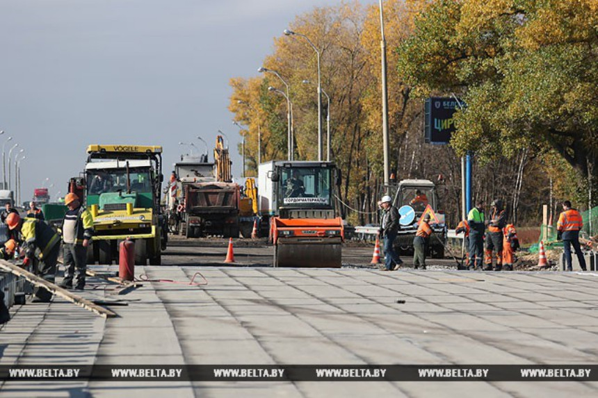 Открылось движение транспорта по внешней стороне МКАД в районе Лошицы