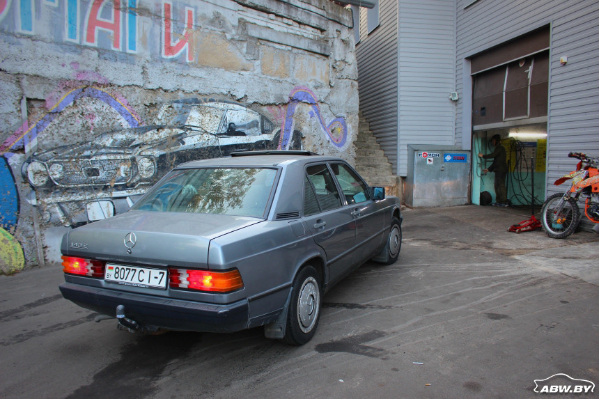 Baby-Benz. Часть 2. Тест-драйв и осмотр на подъемнике Mercedes-Benz 190E за $2200