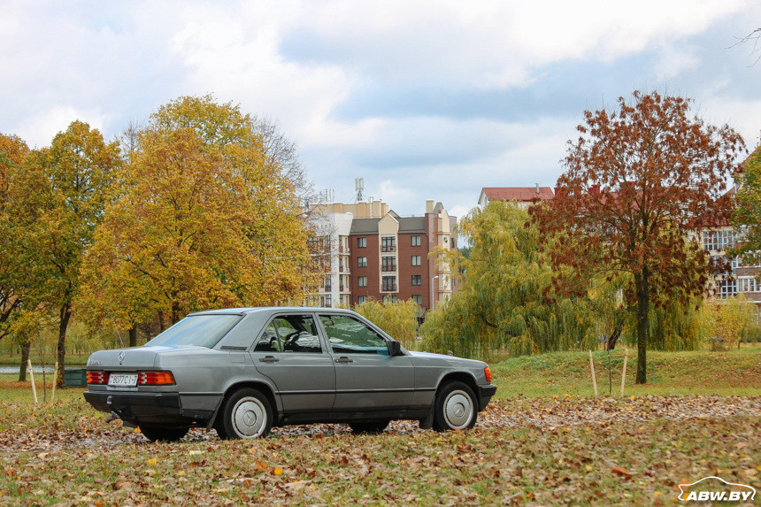 Baby-Benz. Часть 2. Тест-драйв и осмотр на подъемнике Mercedes-Benz 190E за $2200