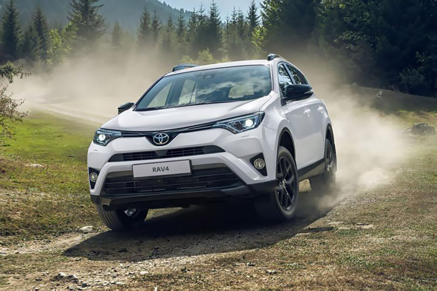 Почему Toyota RAV4 выстрелил. Вспоминаем историю легендарного кроссовера, которому стукнуло 25 лет