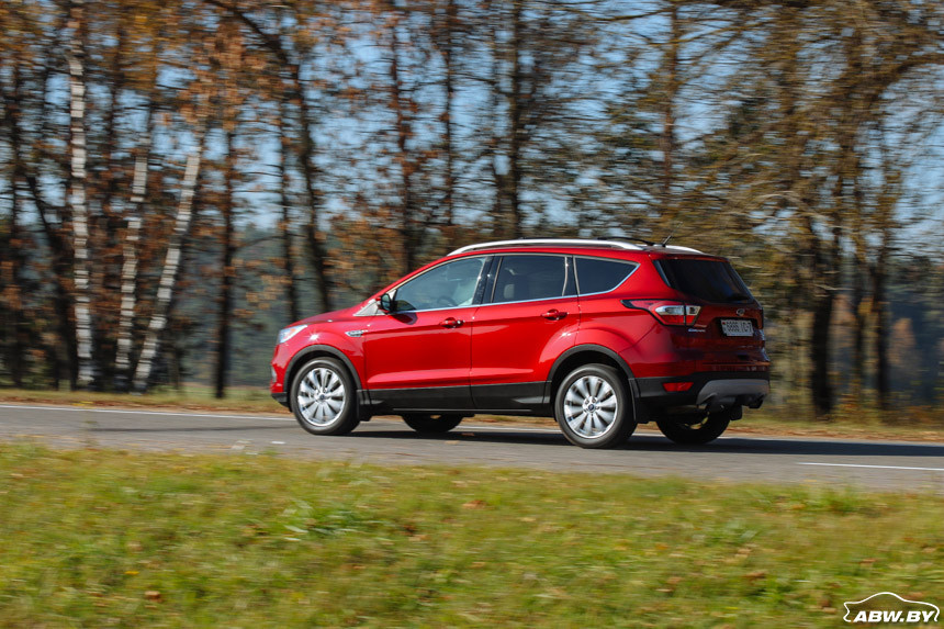 Гнать или не гнать: топовый Ford Escape вместо Geely Atlas?
