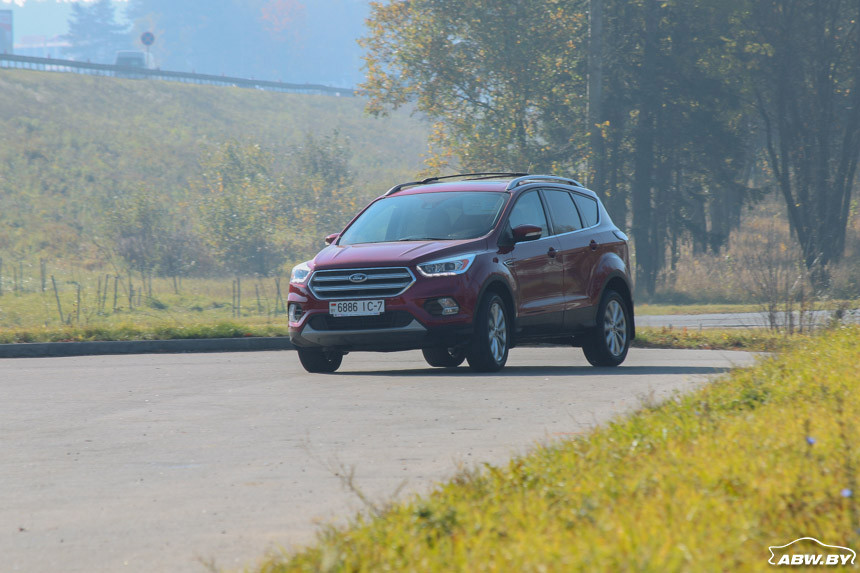 Гнать или не гнать: топовый Ford Escape вместо Geely Atlas?