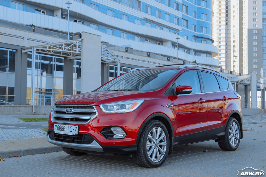Гнать или не гнать: топовый Ford Escape вместо Geely Atlas?