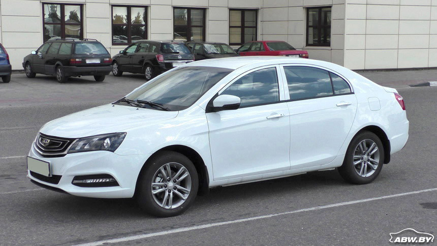 Битва титанов. Geely Emgrand 7 и LADA Vesta: какой из автомобилей дешевле в обслуживании?