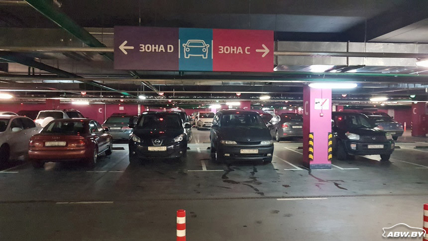 Не дышать! Почему на некоторых паркингах в торговых центрах так жутко пахнет?