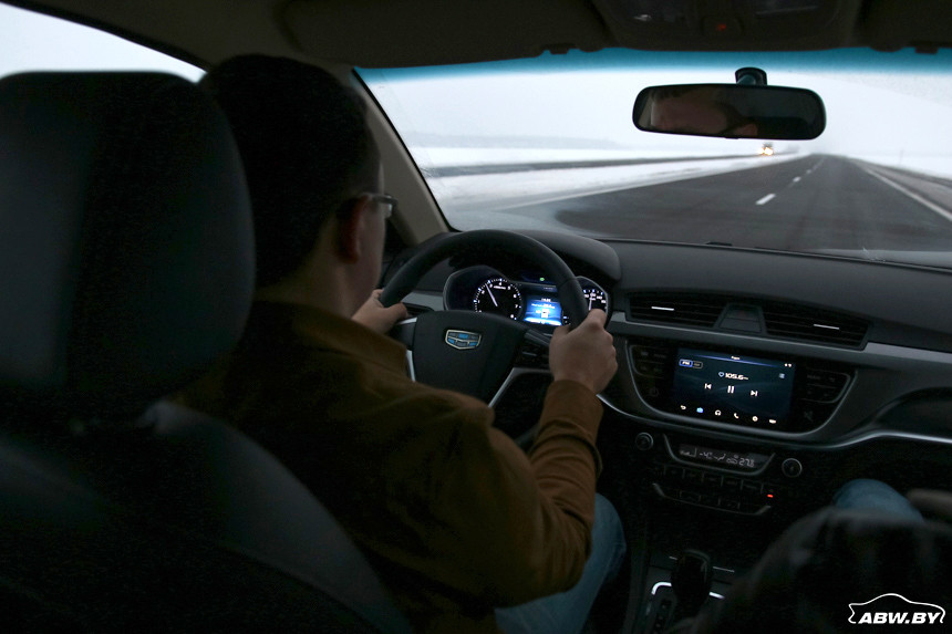 Не дают на тест - арендуем: один день с каршеринговым Geely Emgrand 7