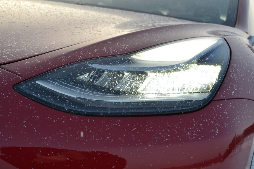 ОНО для НИХ: тестируем Tesla Model 3