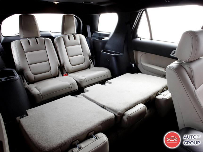 3750 евро за свежий Explorer и 4500 евро за Grand Caravan. Считаем, во что обойдется 