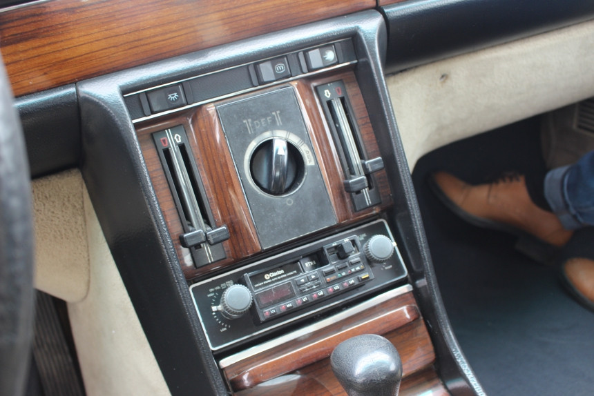 Toyota Crown из ОАЭ, 7-местная 