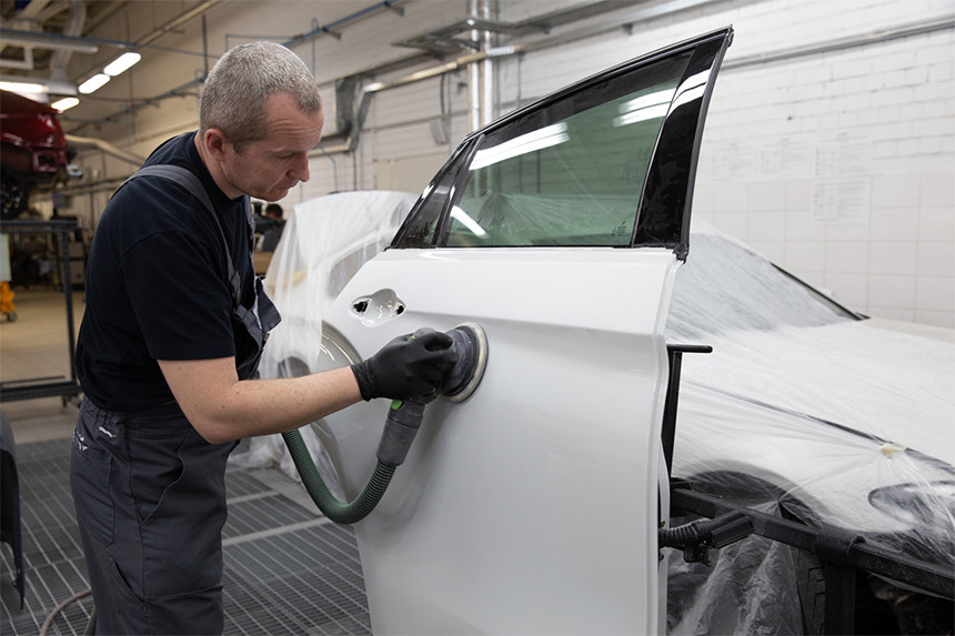 «Осмотрим бесплатно!» Как в BMW делают кузовную «пластику»