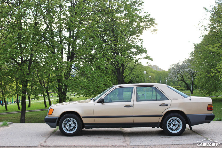 Старый Mercedes W124 вместо нового 