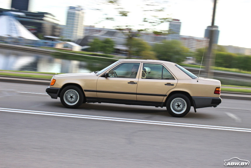 Старый Mercedes W124 вместо нового 