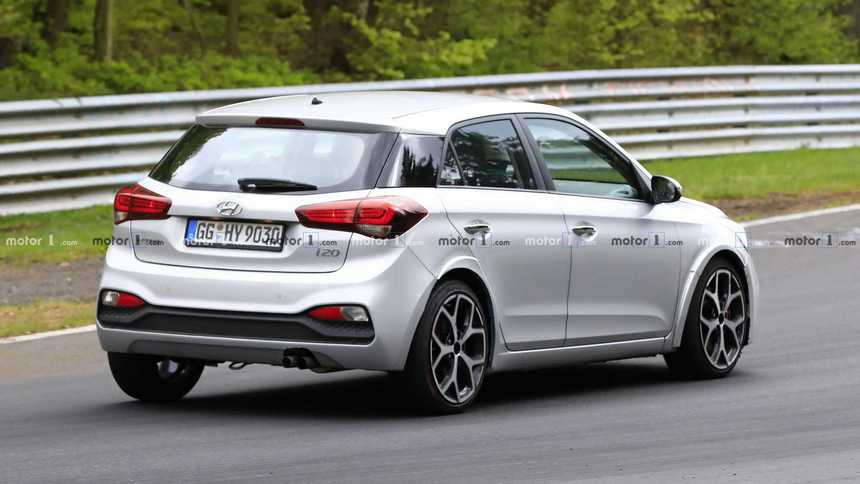 Hyundai тестирует N-версию своего компактного i20