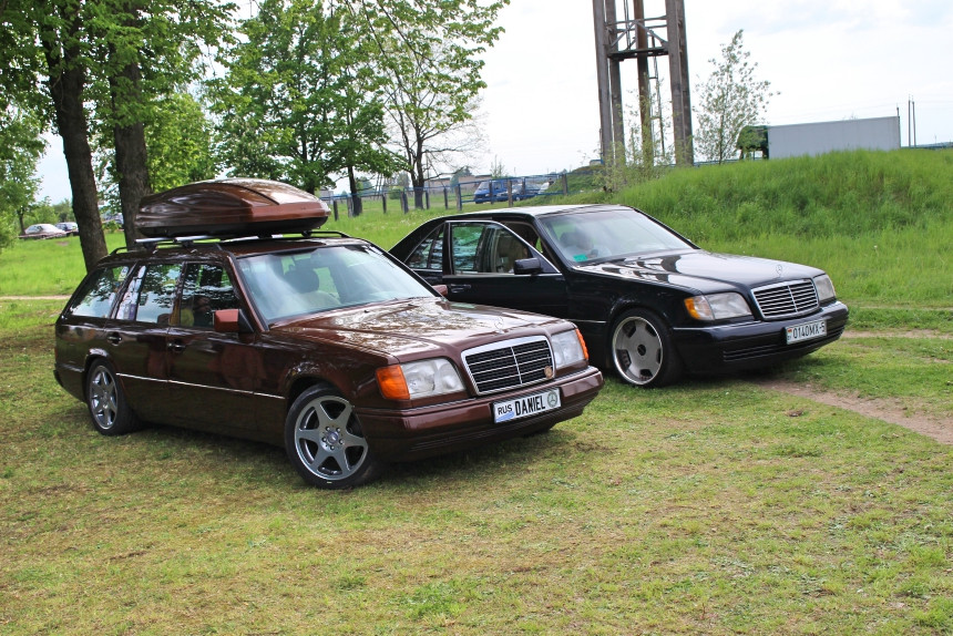 Репортаж с Benz Fest: редчайший Mercedes R107, спортивный 190Е 2.3-16 и S124 в состоянии нового авто