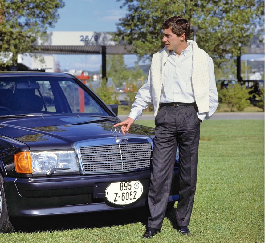 Репортаж с Benz Fest: редчайший Mercedes R107, спортивный 190Е 2.3-16 и S124 в состоянии нового авто