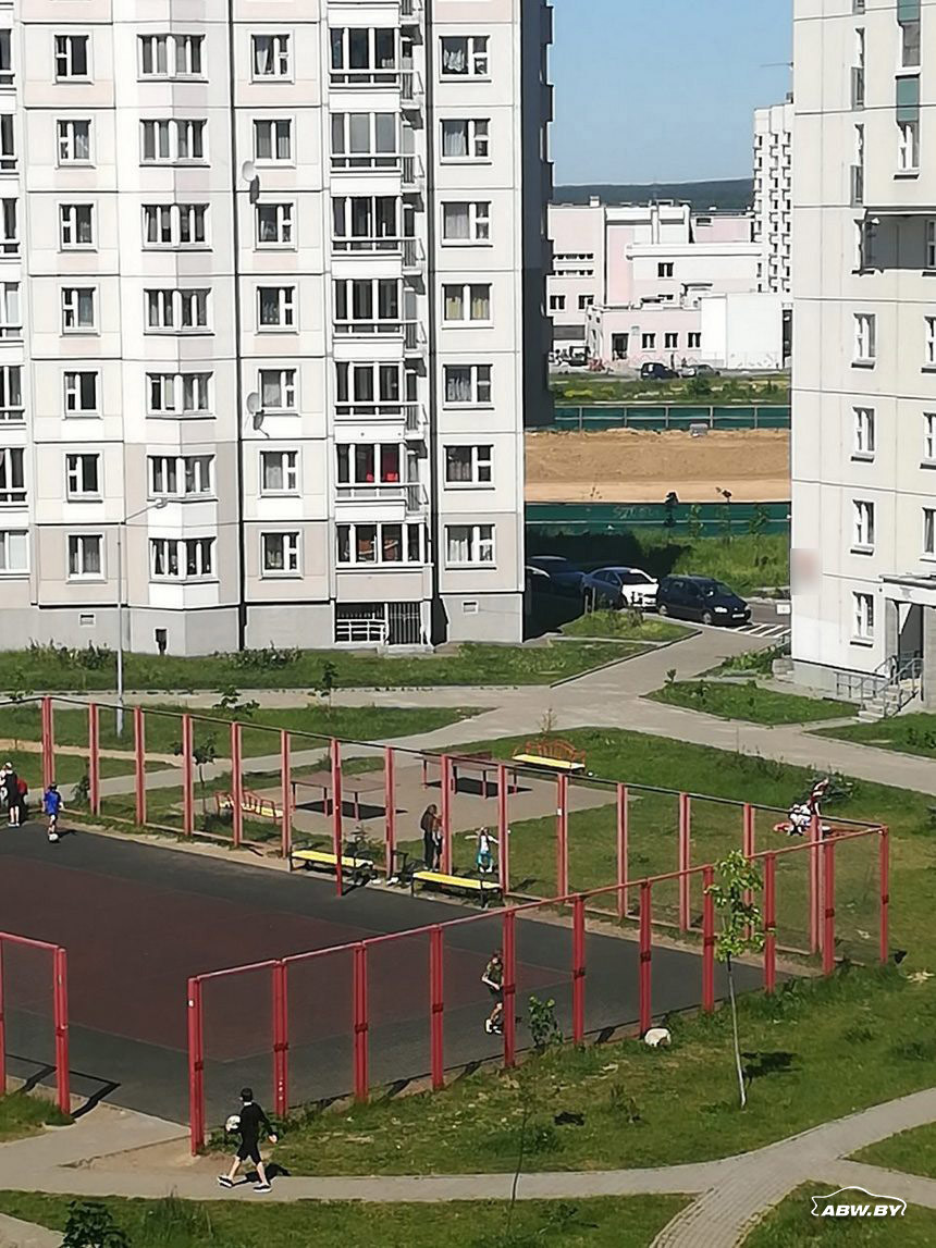 Избила чужого ребенка и сломала его велосипед. Очередной конфликт в столичном 