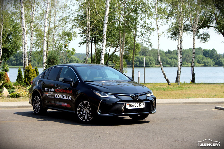 Модно, молодежно, еще бы огня! Тест-драйв новой Toyota Corolla