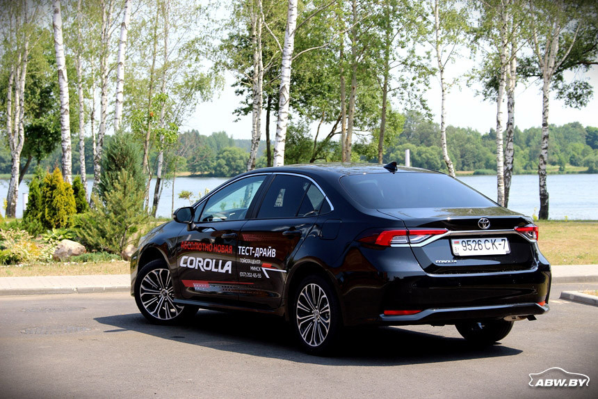 Модно, молодежно, еще бы огня! Тест-драйв новой Toyota Corolla