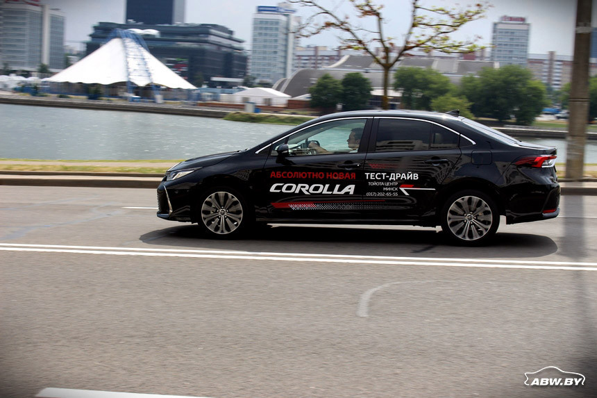 Модно, молодежно, еще бы огня! Тест-драйв новой Toyota Corolla