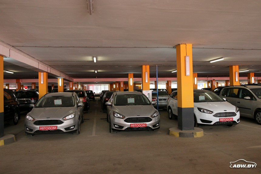 Новая крупная площадка по продаже подержанных авто? Репортаж из автосалона, в котором продается около 500 (!) автомобилей
