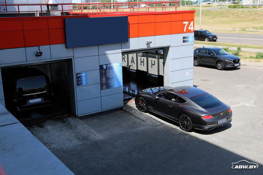 Новая крупная площадка по продаже подержанных авто? Репортаж из автосалона, в котором продается около 500 (!) автомобилей