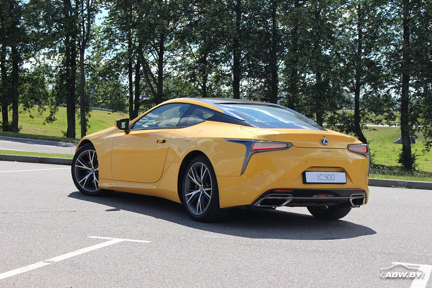 Таких сейчас... делают? Тест-драйв Lexus LC500 с 5-литровым V8
