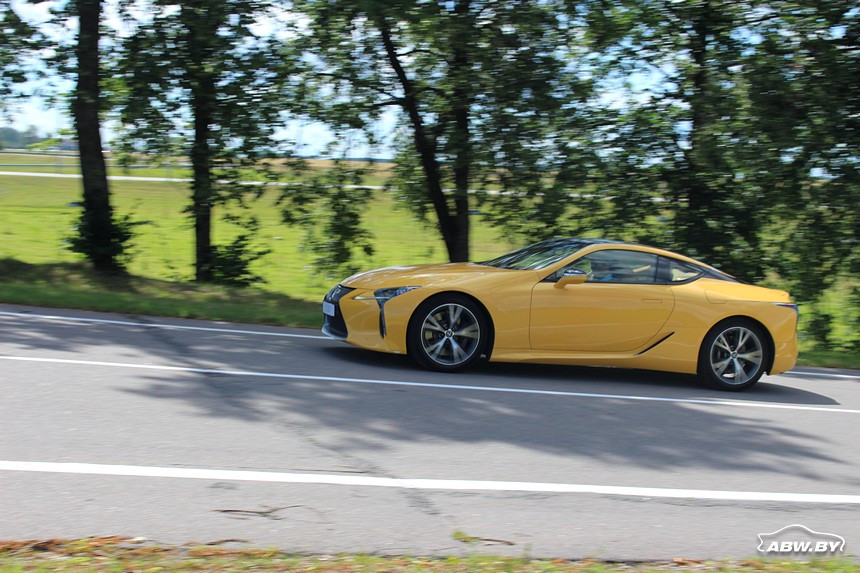 Таких сейчас... делают? Тест-драйв Lexus LC500 с 5-литровым V8