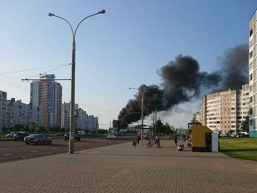 На диспетчерской станции Кунцевщина открытым пламенем горел автобус. Комментарий водителя парка