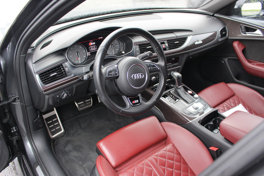 Погода в стиле Quattro. Как мы тестировали модельный ряд Audi на полигоне в Липках