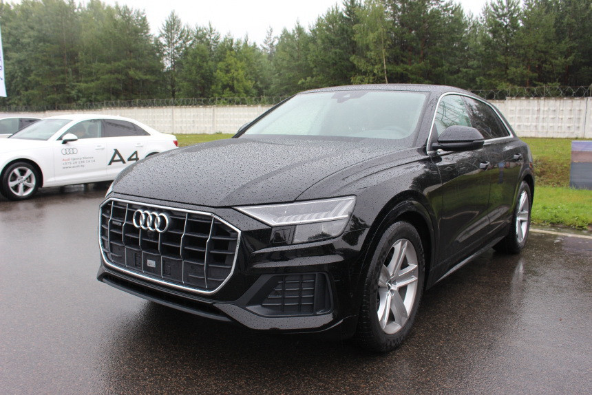 Погода в стиле Quattro. Как мы тестировали модельный ряд Audi на полигоне в Липках