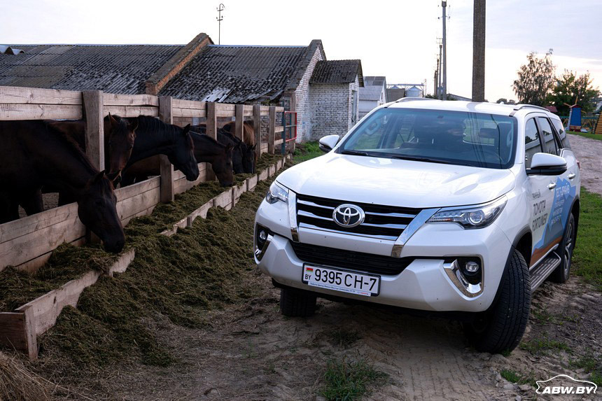 Едем с Жигамонтом, часть 14. Toyota Fortuner, Ремель и открытый музей старых авто