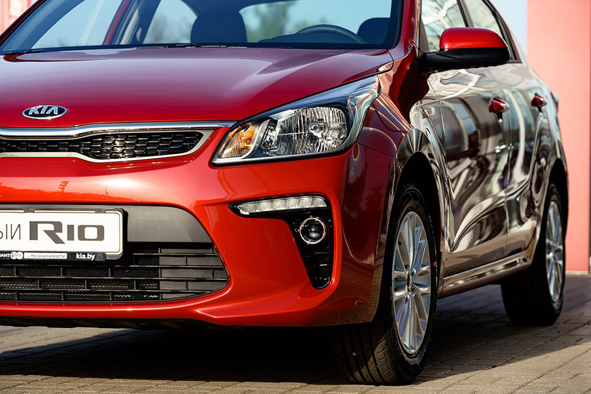 В автосалонах KIA стартовали продажи автомобилей новой серии Red Line