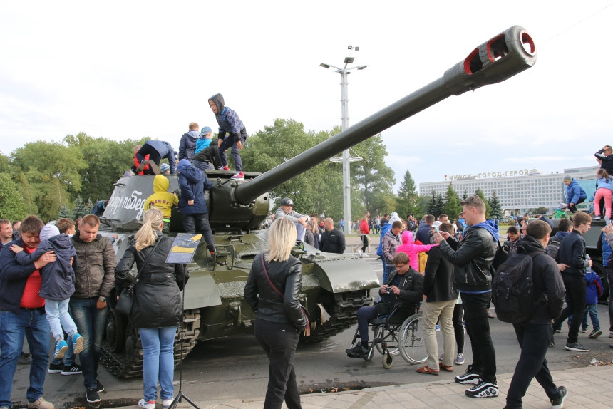 Wargaming Fest и наш БТР-40. Как прошел День танкиста в Минске