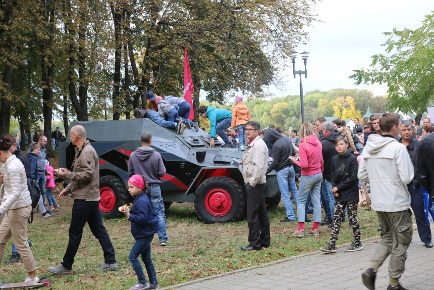 Wargaming Fest и наш БТР-40. Как прошел День танкиста в Минске
