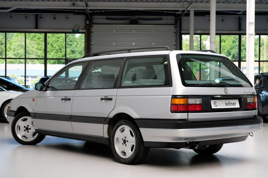 27-летний Volkswagen Passat B3 выставили на продажу по цене нового Renault Logan