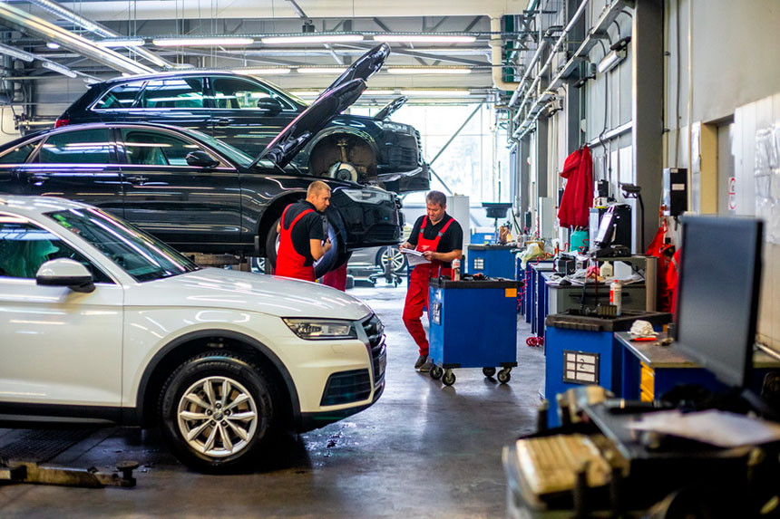 «Сэкономил 60 тысяч рублей». Как Audi в Минске вернула к жизни дорогие автомобили