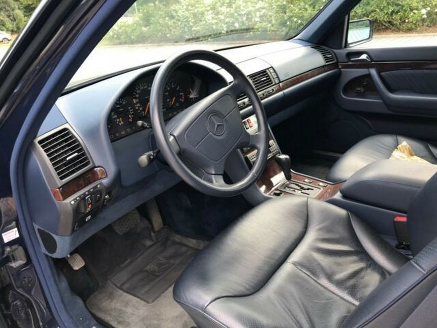 Отлично сохранившийся Mercedes S500 W140 выставили на продажу по цене нового VW Golf