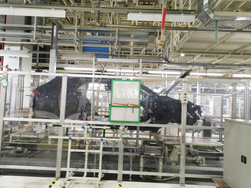 Производство новой Toyota RAV4 стартовало в Санкт-Петербурге. Мы посмотрели, как это происходило