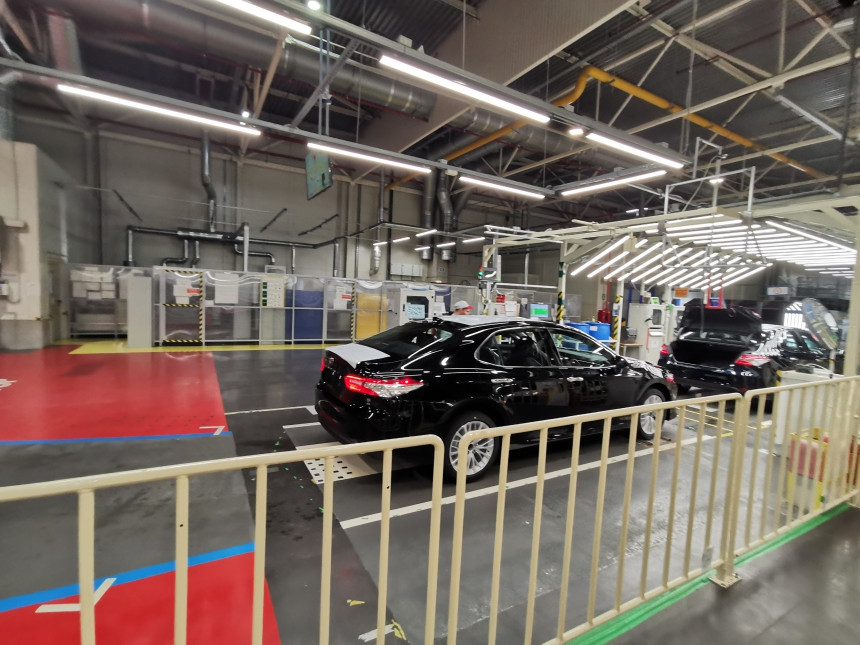 Производство новой Toyota RAV4 стартовало в Санкт-Петербурге. Мы посмотрели, как это происходило