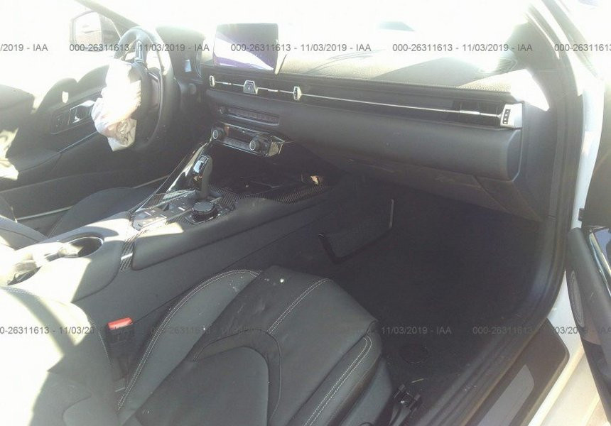 Битую Toyota Supra с пробегом меньше 1000 километров выставили на аукцион